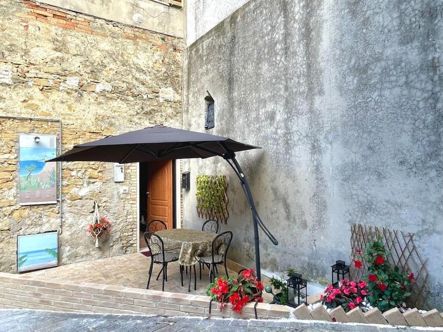 Angolo Della "Loggia" Silvi Paese Buitenkant foto